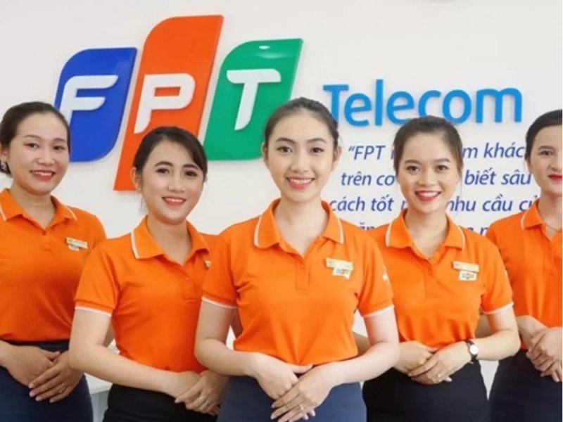 Đồng phục công ty công nghệ FPT màu cam