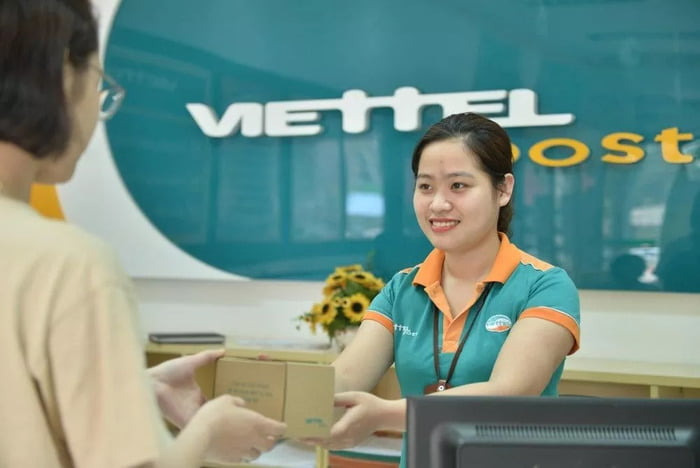 đồng phục công ty công nghệ viettel post