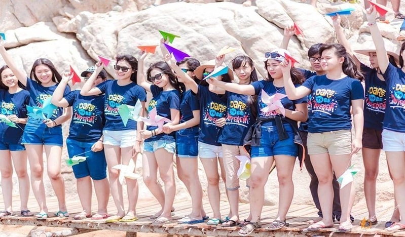 Áo đồng phục cho teambuilding của vải Aircool